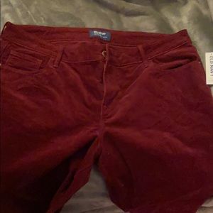 Old Navy Rockstar burgundy midrise velvet pant